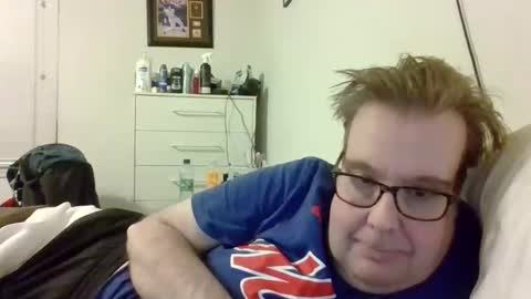 Snapshot of garyg930 chatting on 12-20-25, 10:06 Gary online show from 12-20-25, 10:06