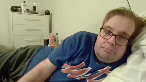 Snapshot of garyg930 chatting on 03-08-26, 03:10 Gary online show from 03-08-26, 03:10