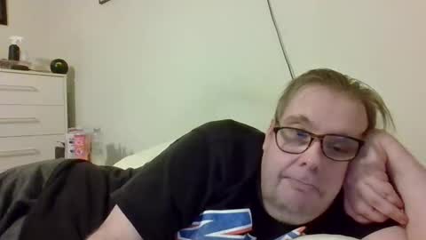 Snapshot of garyg930 chatting on 03-11-26, 02:06 Gary online show from 03-11-26, 02:06