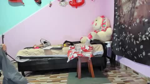 Diana online show from 10-16-25, 12:06