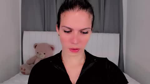 Snapshot of gatitavenecis1 chatting on 11-01-25, 09:28 Vnecis Marn online show from 11-01-25, 09:28