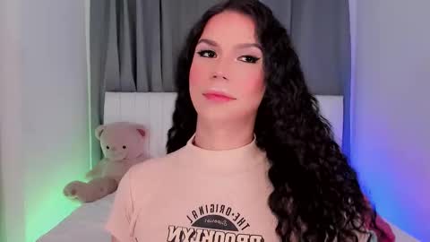 Snapshot of gatitavenecis1 chatting on 01-10-26, 10:58 Vnecis Marn online show from 01-10-26, 10:58