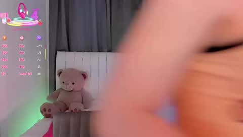 Snapshot of gatitavenecis1 chatting on 01-16-26, 11:20 Vnecis Marn online show from 01-16-26, 11:20