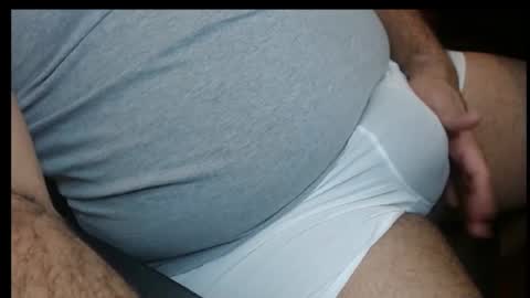 Snapshot of gato27cam chatting on 02-19-25, 10:31 Marco online show from 02-19-25, 10:31