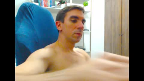 Snapshot of gatosarado23 chatting on 02-12-25, 02:35 gatosarado23 online show from 02-12-25, 02:35