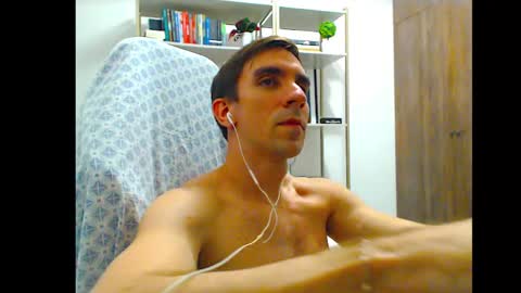 Snapshot of gatosarado23 chatting on 03-07-25, 02:15 gatosarado23 online show from 03-07-25, 02:15