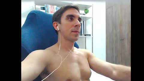Snapshot of gatosarado23 chatting on 09-25-25, 03:10 gatosarado23 online show from 09-25-25, 03:10