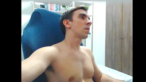 Snapshot of gatosarado23 chatting on 10-05-25, 05:28 gatosarado23 online show from 10-05-25, 05:28