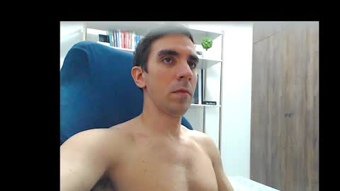 Snapshot of gatosarado23 chatting on 10-06-25, 03:48 gatosarado23 online show from 10-06-25, 03:48