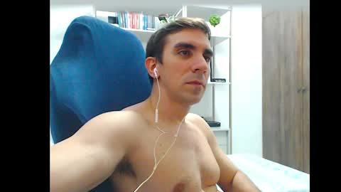 Snapshot of gatosarado23 chatting on 10-09-25, 02:20 gatosarado23 online show from 10-09-25, 02:20