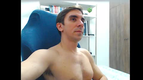 Snapshot of gatosarado23 chatting on 10-10-25, 02:32 gatosarado23 online show from 10-10-25, 02:32