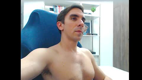 Snapshot of gatosarado23 chatting on 10-11-25, 04:33 gatosarado23 online show from 10-11-25, 04:33