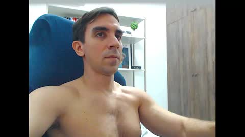 gatosarado23 online show from 10-27-25, 05:33