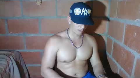 gattitosexy_95 online show from 11-28-25, 04:59