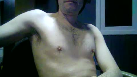 gauchors21 online show from 10-19-25, 02:45