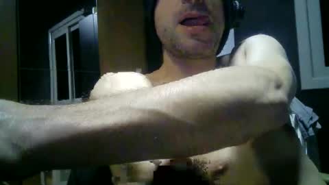 gauchors21 online show from 11-12-25, 03:07