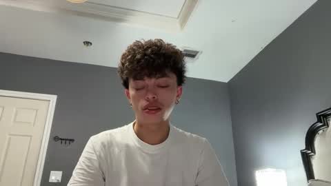 Snapshot of gayboyhtx chatting on 01-11-26, 11:04 Jose online show from 01-11-26, 11:04