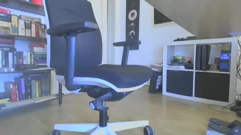 Snapshot of gaymer_play chatting on 02-18-25, 04:26 gaymer_play online show from 02-18-25, 04:26