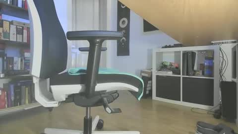 Snapshot of gaymer_play chatting on 02-21-25, 06:59 gaymer_play online show from 02-21-25, 06:59