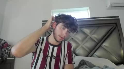 Snapshot of gayndepressed chatting on 09-30-25, 11:10 Trace online show from 09-30-25, 11:10