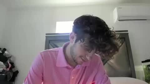 Snapshot of gayndepressed chatting on 10-12-25, 04:17 Trace online show from 10-12-25, 04:17