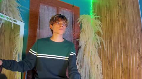 HAN online show from 12-20-25, 07:21