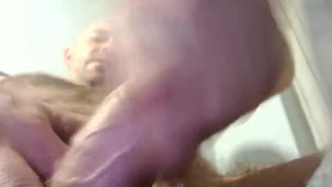 Snapshot of gazg1984 chatting on 12-21-24, 05:36 gazg1984 online show from 12-21-24, 05:36