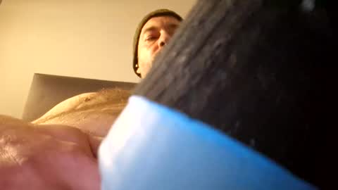 Snapshot of gazg1984 chatting on 12-20-25, 01:23 gazg1984 online show from 12-20-25, 01:23