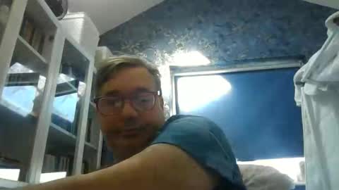 gazzaboy123 online show from 05-12-26, 07:38