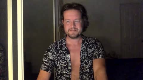 Snapshot of gcsurfer81 chatting on 05-05-26, 08:33 gcsurfer81 online show from 05-05-26, 08:33