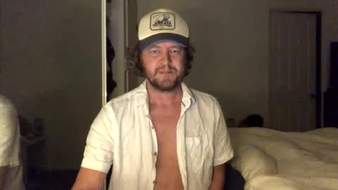 Snapshot of gcsurfer81 chatting on 05-27-26, 08:00 gcsurfer81 online show from 05-27-26, 08:00