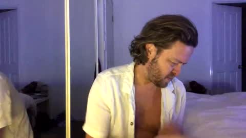 Snapshot of gcsurfer81 chatting on 06-02-26, 08:27 gcsurfer81 online show from 06-02-26, 08:27