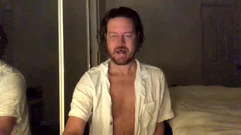 Snapshot of gcsurfer81 chatting on 06-09-26, 08:04 gcsurfer81 online show from 06-09-26, 08:04