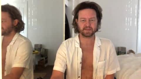 gcsurfer81 online show from 07-31-26, 04:23