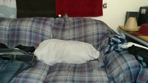 Snapshot of gdanch chatting on 01-15-25, 10:02 G online show from 01-15-25, 10:02