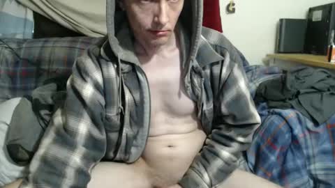 Snapshot of gdanch chatting on 01-28-25, 04:30 G online show from 01-28-25, 04:30