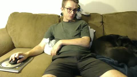 Snapshot of gdanch chatting on 09-12-25, 12:44 G online show from 09-12-25, 12:44