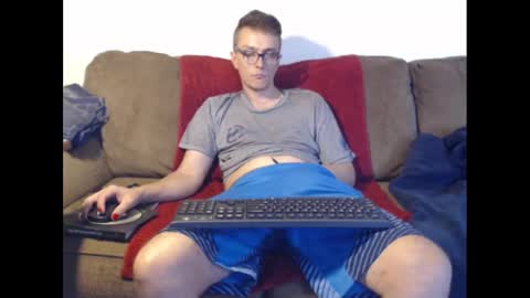 Snapshot of gdanch chatting on 10-09-25, 03:32 G online show from 10-09-25, 03:32