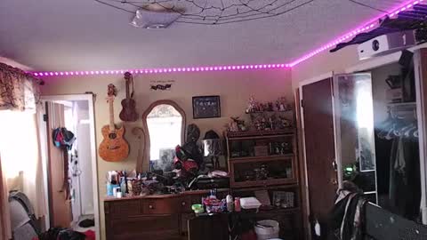 Geeznutsizonyrchyn online show from 01-26-25, 11:50