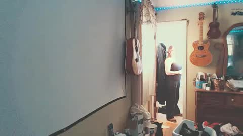 Geeznutsizonyrchyn online show from 01-28-25, 05:24