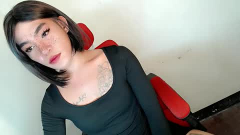 Snapshot of gelluxxx chatting on 05-03-26, 09:26 gelo online show from 05-03-26, 09:26