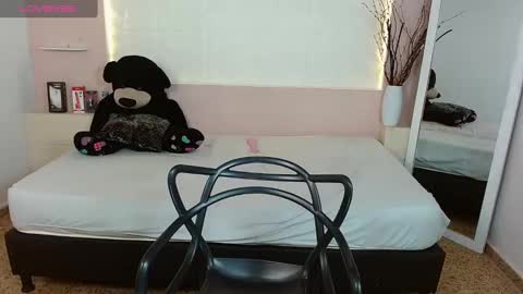 Snapshot of gemarush chatting on 01-14-25, 03:04 Gema Rush online show from 01-14-25, 03:04