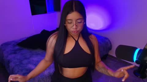 Snapshot of geminis11 chatting on 02-11-26, 11:32 geminis11 online show from 02-11-26, 11:32