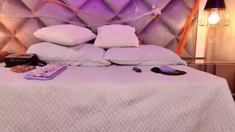 Snapshot of gemma_sm chatting on 10-19-25, 03:07 Maria online show from 10-19-25, 03:07