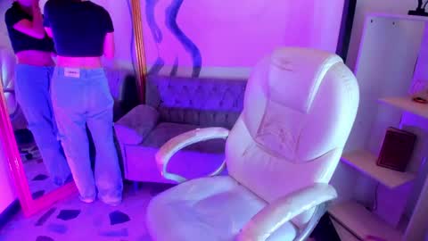 gemmabrown_ online show from 04-28-26, 12:54