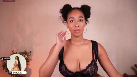 Snapshot of gemmacarter_ chatting on 06-23-26, 01:03 online show from 06-23-26, 01:03