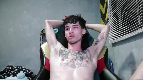 Snapshot of gendo_05 chatting on 10-13-25, 06:41 GENDO online show from 10-13-25, 06:41