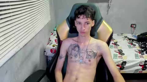 Snapshot of gendo_05 chatting on 12-03-25, 11:25 GENDO online show from 12-03-25, 11:25