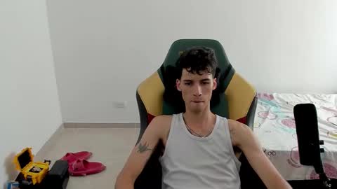 Snapshot of gendo_05 chatting on 01-18-26, 07:17 GENDO online show from 01-18-26, 07:17