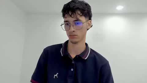 Snapshot of gendo_05 chatting on 02-25-26, 01:04 GENDO online show from 02-25-26, 01:04